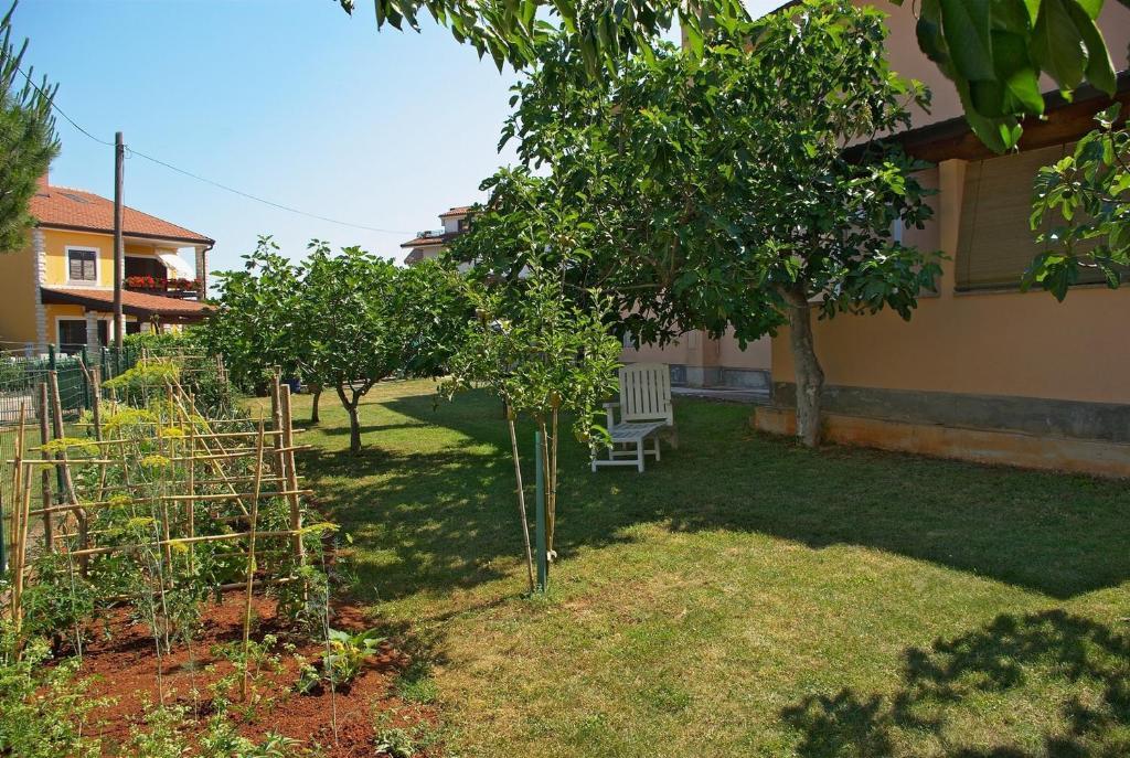 Apartments & Rooms Barbara Умаг Екстер'єр фото