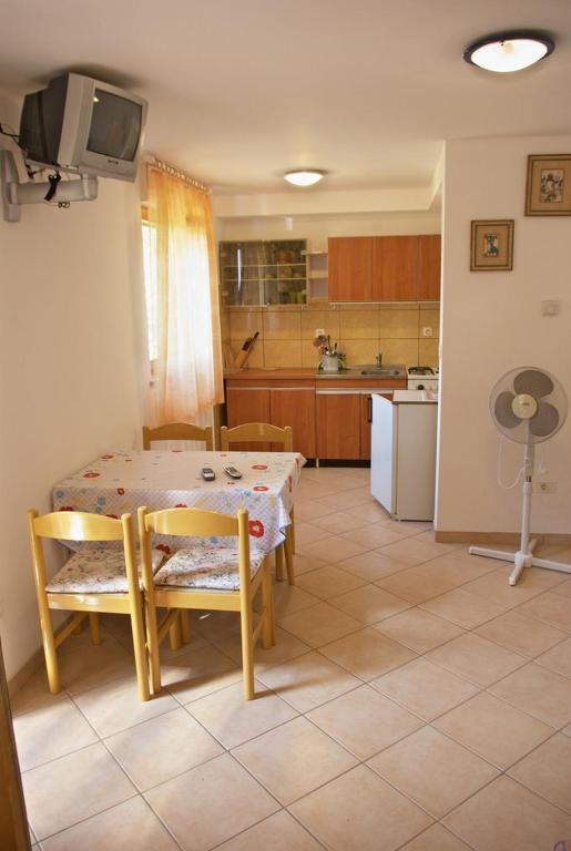 Apartments & Rooms Barbara Умаг Екстер'єр фото